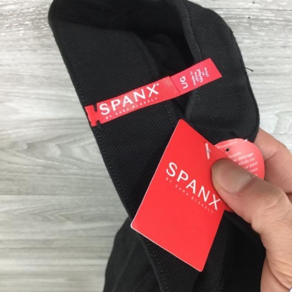 Spanx Ankle Jeanish Leggings - Picture 6 of 14